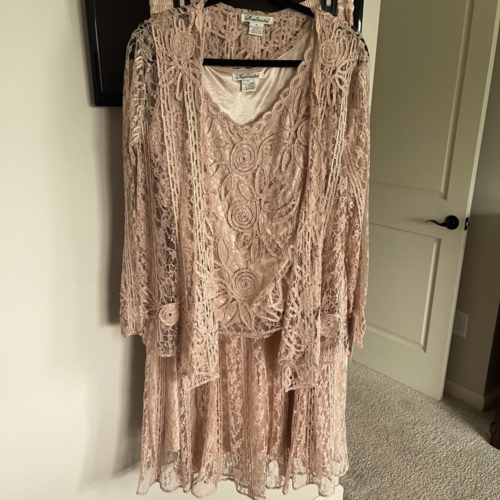 Women’s Lace Formal 3 PC. Set